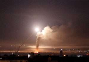 Iran Tembakkan 9 Rudal ke Pangkalan Militer AS di Irak
