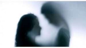 Suami Cabut Laporan Perselingkuhan ML Istrinya dengan Lelaki Lain Didekatnya