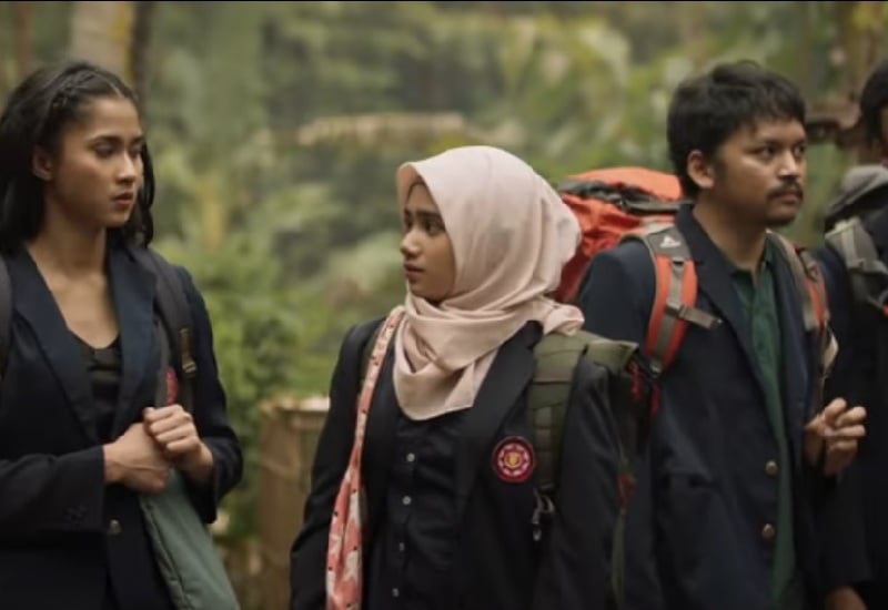 film horor indonesia tayang bulan april Trailer KKN di Desa Penari
