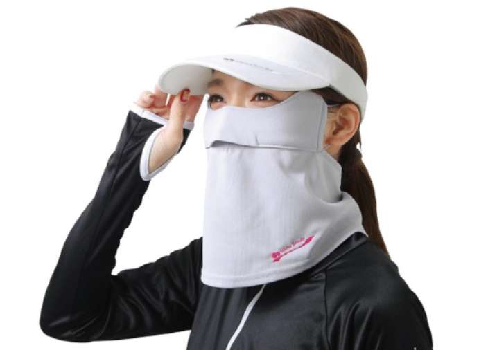 Memakai Masker
