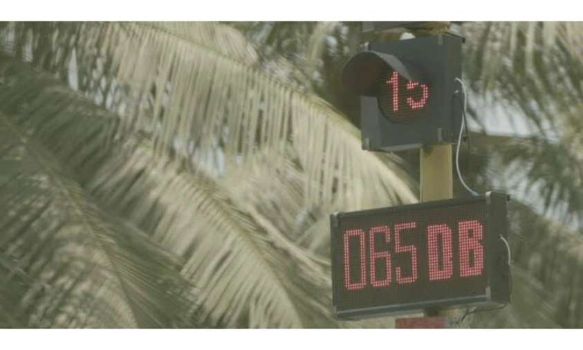 Semakin Bising Suara Klakson, Semakin Lama Lampu Merah Menyala