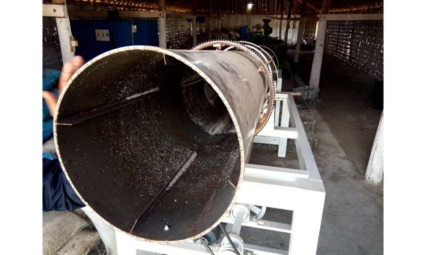 Pabrik Produk Petani Garam di Rembang