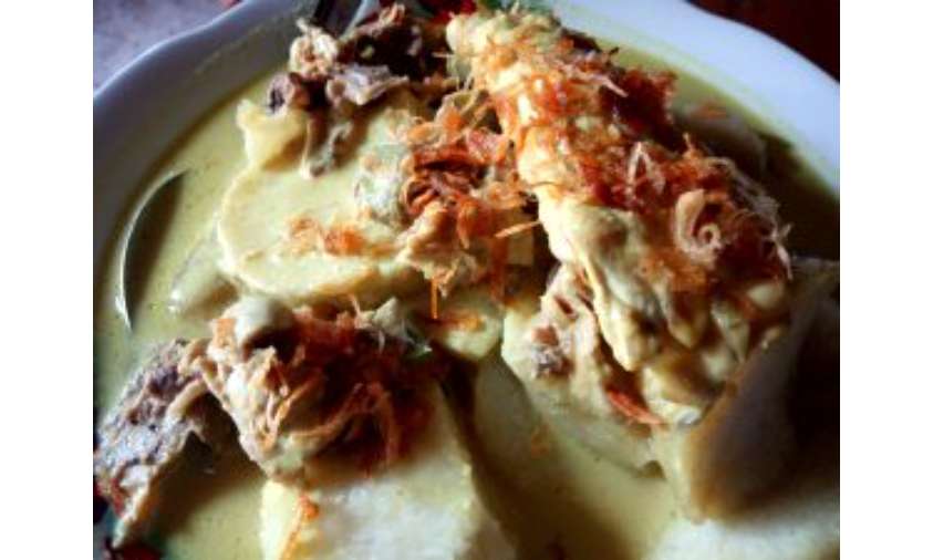 Cerita Sejarah Makanan ‘Lontong Tuyuhan’ Khas Rembang