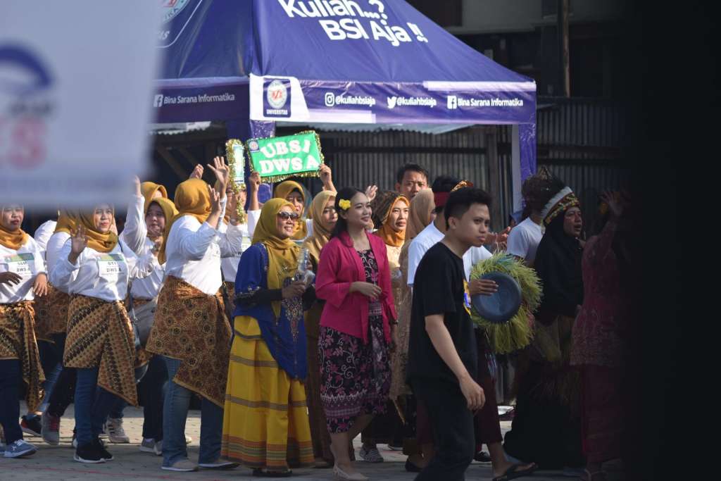 Kemeriahan Gelaran HUT BSI ke-32