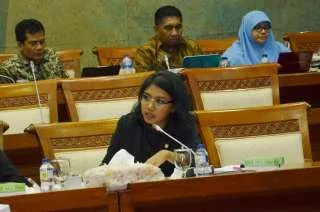Pandemi Corona DPR Minta Sekolah Diliburkan