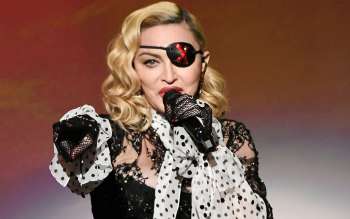 Madonna cedera tubuh