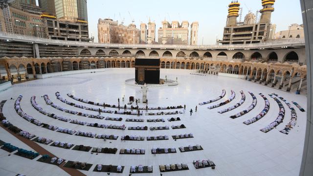Raja Arab Saudi, Biayai 1.300 Jamaah Haji dari 90 Negara