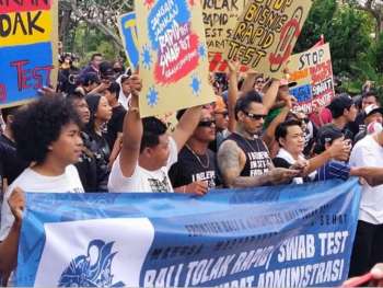 Warga Bali tolak rapid test