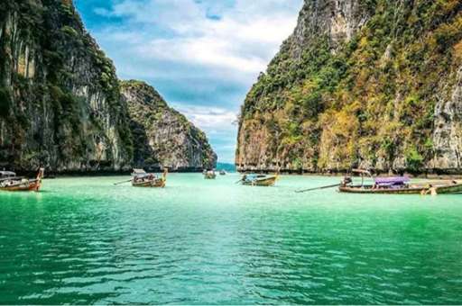 Pulau Phuket akan dibuka lagi oktober