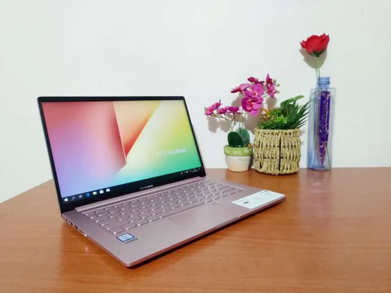 Laptop 8 Jutaan yang Cocok Untuk Desain