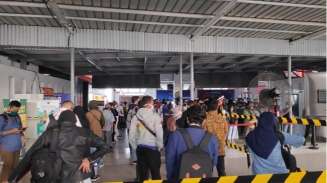 KAI Commuter KRL