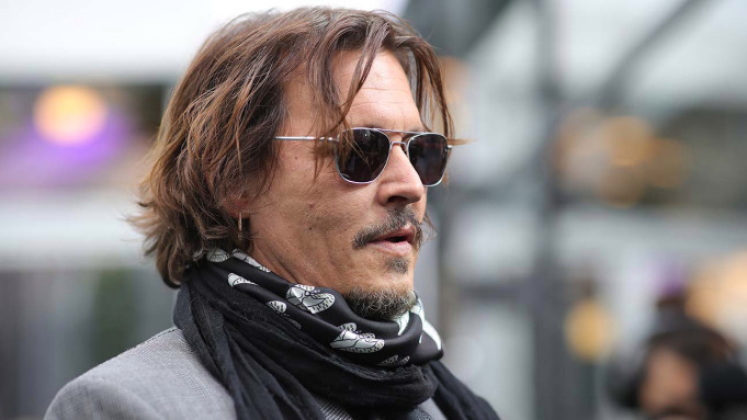 Sineas Wanita Kritik Penghargaan Untuk Johnny Depp