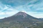 Mengenal Seven Summit Indonesia, Sudah Naik Gunung Mana Aja?