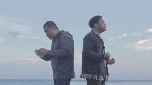 Single Mencintai Tak Direstui dari Langit Sore, Sambut Penayangan ‘Rumit The Series”