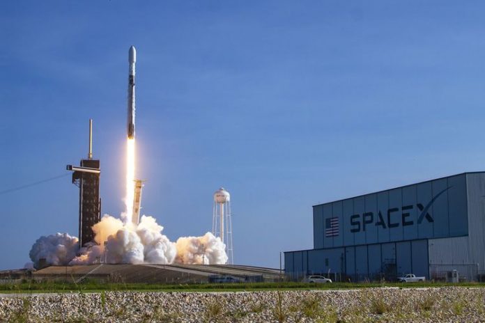 SpaceX Luncurkan Satelit Untuk Kenyamanan Pelanggan Starlink