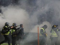 Alasan Mengapa Penggunaan Gas Air Mata Di Stadion Dilarang