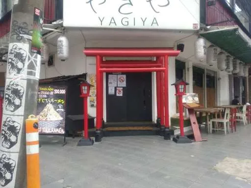 Tempat nongkrong di Blok M