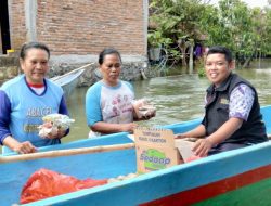 Laznas BMH Salurkan Bantuan untuk Penyintas Banjir Pati, Jawa Tengah