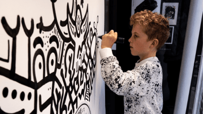 Kisah Joe Whale Bocah 12 Tahun yang Sering Ditegur Guru Karena Menggambar Hingga Kolaborasi dengan Nike dan Disney