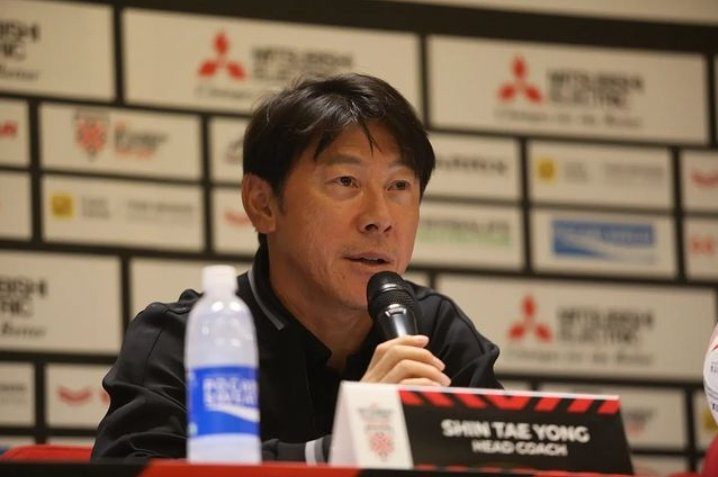 Shin Tae Yong styout