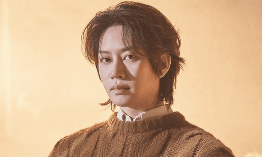 Heechul Minum Alkohol