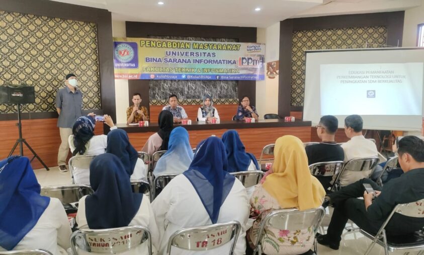 Pengabdian masyarakat dosen universitas bsi tentang ChatGPT