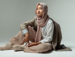 Nadine Fatiana Angkat Kisah Pertemanan di Lagu “All The Way Up”