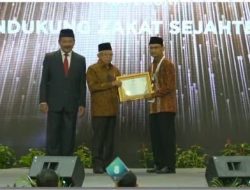 Ustadz Oni Syahroni Raih Baznas Award 2023 sebagai “Ulama Pendukung Zakat Sejahterakan Umat”