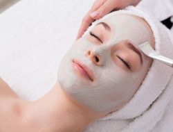 5 Masker Wajah Simple yang Bisa Dibuat Sendiri di Rumah