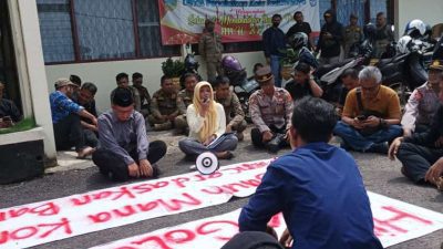 Aksi Pelajar IPNU Kota Tasikmalaya di peringatan Hardiknas