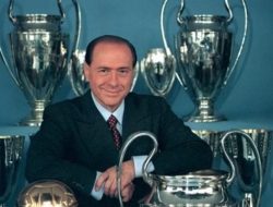 Kabar Duka! Mantan Bos AC Milan, Berlusconi Meninggal Dunia