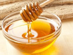 Berikut Cara Membedakan Madu Asli dan Campuran!