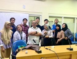 Keren! Mahasiswa Unesa Buat Robot Terapi Autis Hingga Juara