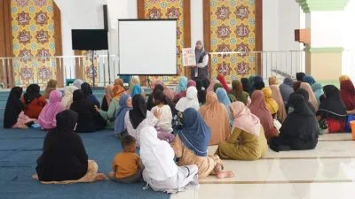 Menjadi Mata Air bagi Keluarga dan Jalan Dakwah Ala Astri Ivo