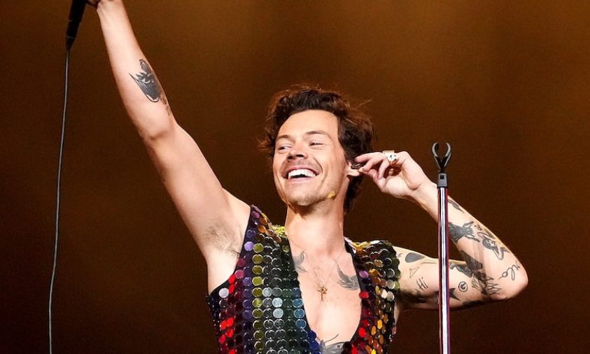 Harry Styles Sumbang Rp98 Miliar