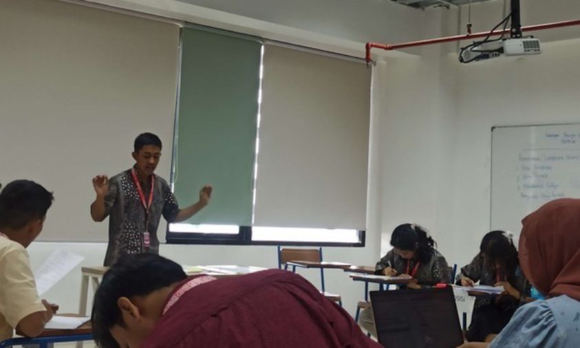 Siswa SMA CT ARSA Sukoharjo