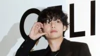 V BTS Pecahkan Rekor