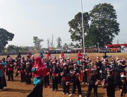 150 Murid TK Kecamatan Parakansalak Meriahkan HUT RI Ke-78 dengan Tari Rampak