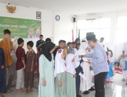 SMA Bina Insani Selenggarakan Santunan Anak Yatim dan Dhuafa