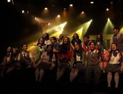 Pertunjukkan ‘SMILE Club: The Musical’ Mengingatkan Pentingnya Kebahagiaan