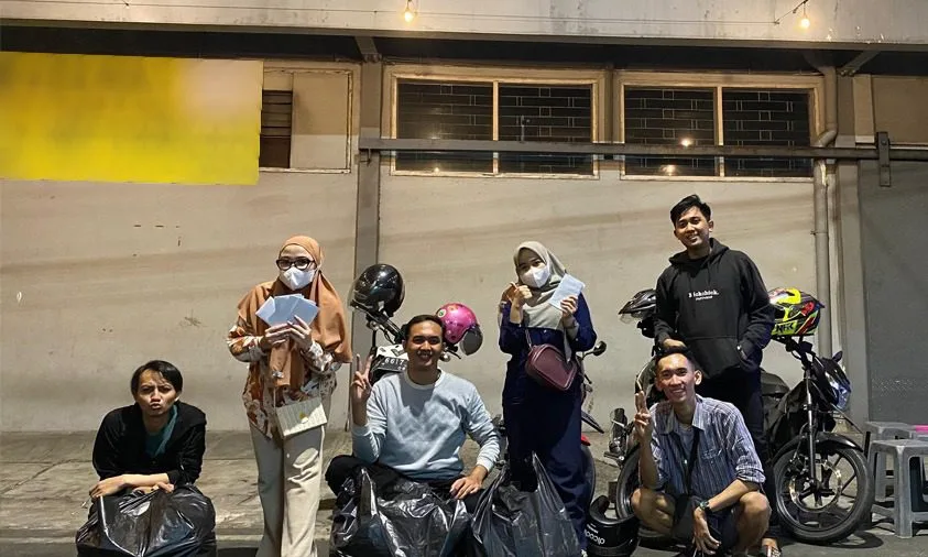 komunitas happy to share