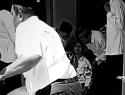 Siswa MA Bacok Gurunya Sendiri di Kelas Saat Jam Pelajaran