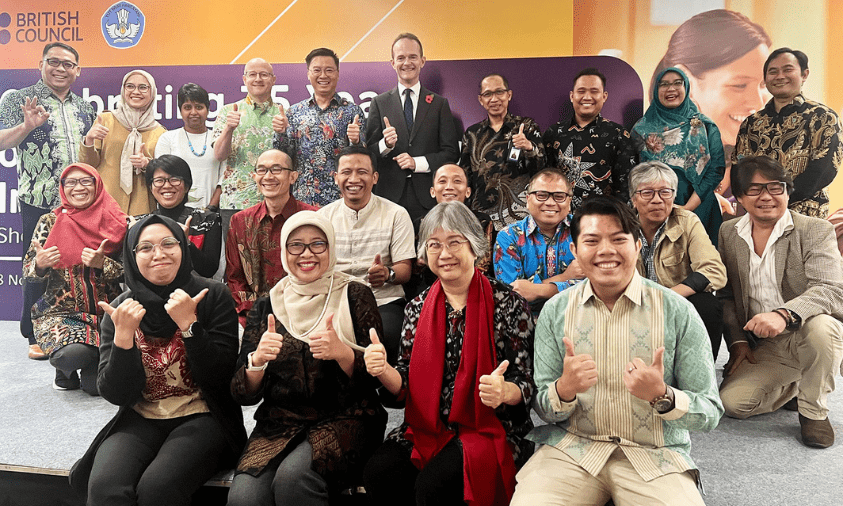British Council Indonesia merayakan ulang tahunnya ke-75 dan Hari Guru Nasional, menampilkan inisiatif Bahasa Inggris dan Pendidikan, serta berkolaborasi dengan Kemendikbudristek Republik Indonesia