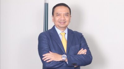 Pemancar Cahaya Baru