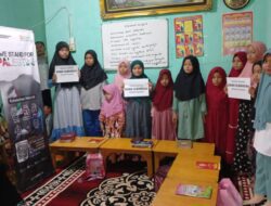 Santri Rumah Quran Uwo Puput dan An Nur Kumpulkan Donasi Untuk Palestina