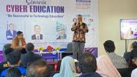 Dr Ikhwan Akui Seminar Cyber Education Penting diikuti Pelajar Indonesia