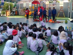 POMG KB-TK Prestasi  Global Laksanakan Program Kegiatan Terkait Pemadam Kebakaran
