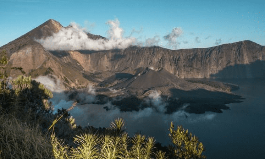 jalur trekking gunung