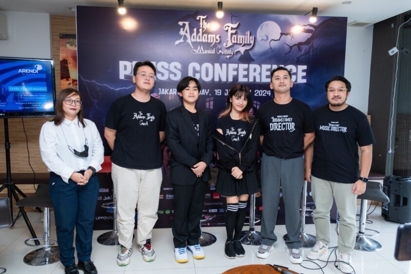 Drama Musikal Broadway The Addams Family Musical Comedy, Persembahan Anak-anak Indonesia