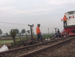 Pasca Kecelakaan, Jalur Kereta Api Cicalengka-Haurpugur Sekarang Bisa Dilewati Lagi